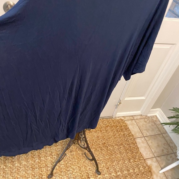 Torrid Super Soft Knit Navy Blue Top V Neck SS 6 6X - Picture 3 of 5